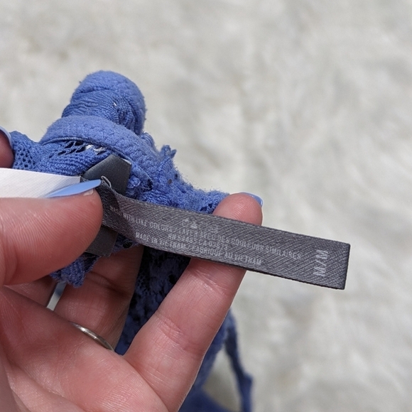 Aerie Cross Back Strappy Lace Bralette in Blue‎ Size Medium - Picture 2 of 6